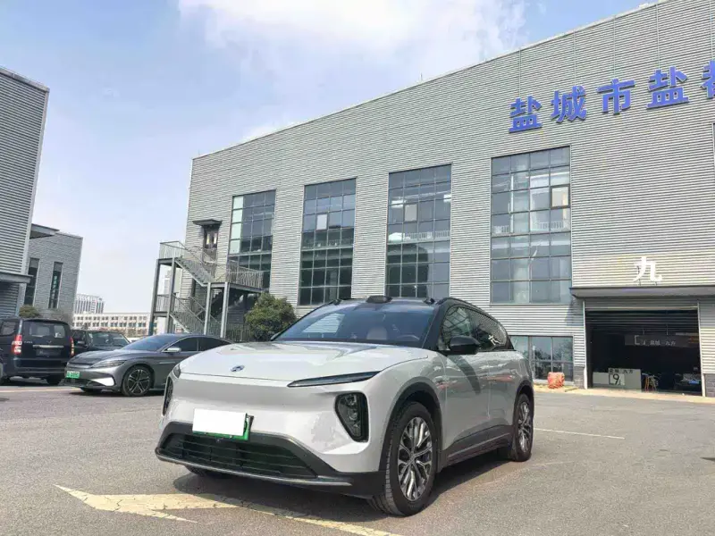 NIO ES6