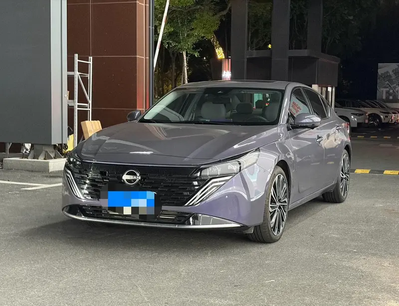 Nissan Teana