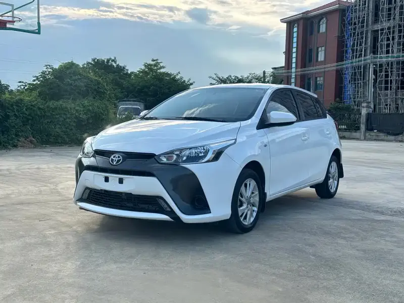 Toyota Yaris L