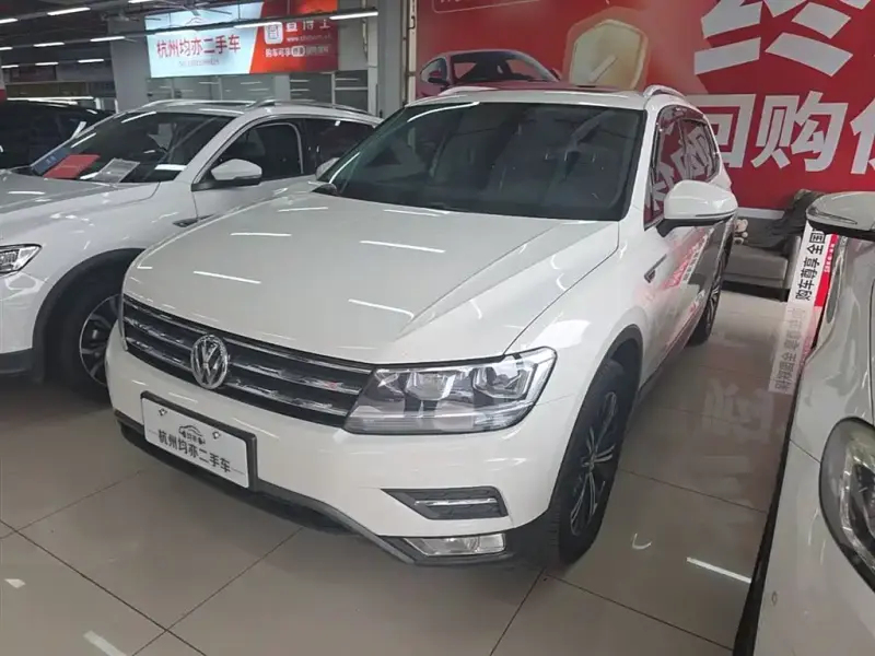 Volkswagen Tiguan L