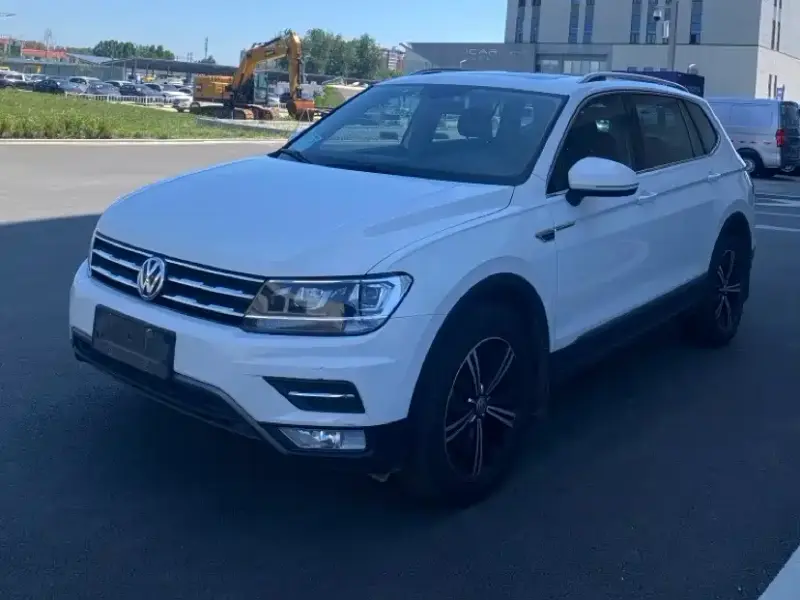 Volkswagen Tiguan L