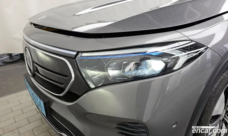 Mercedes-Benz EQB