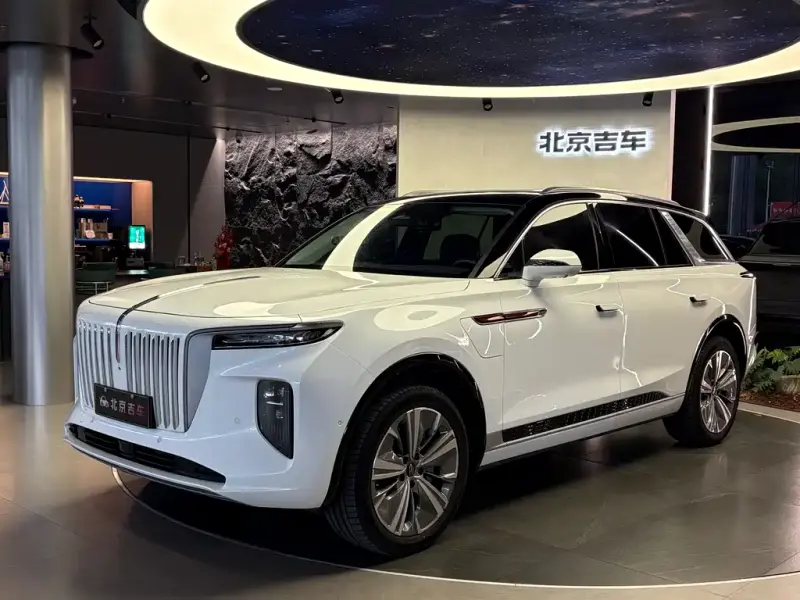 Hongqi E-HS9