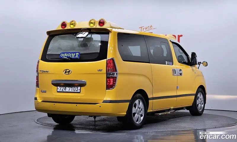 Hyundai H-1 (Starex)