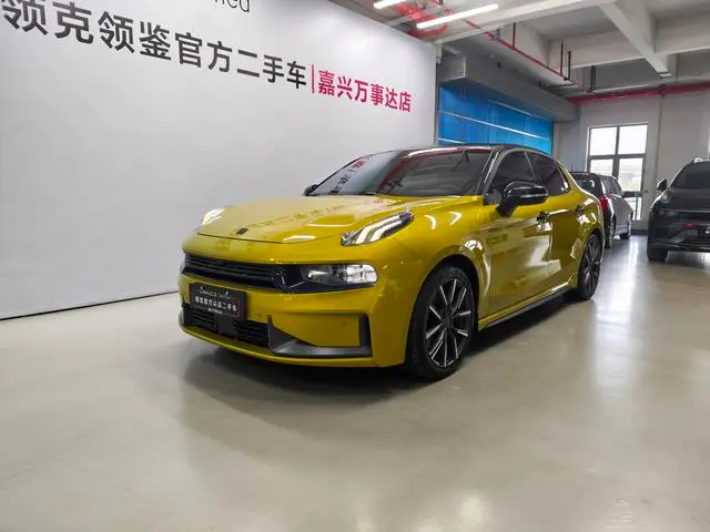 Lynk & Co 03