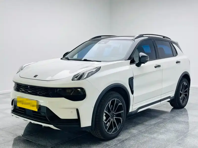Lynk & Co 01
