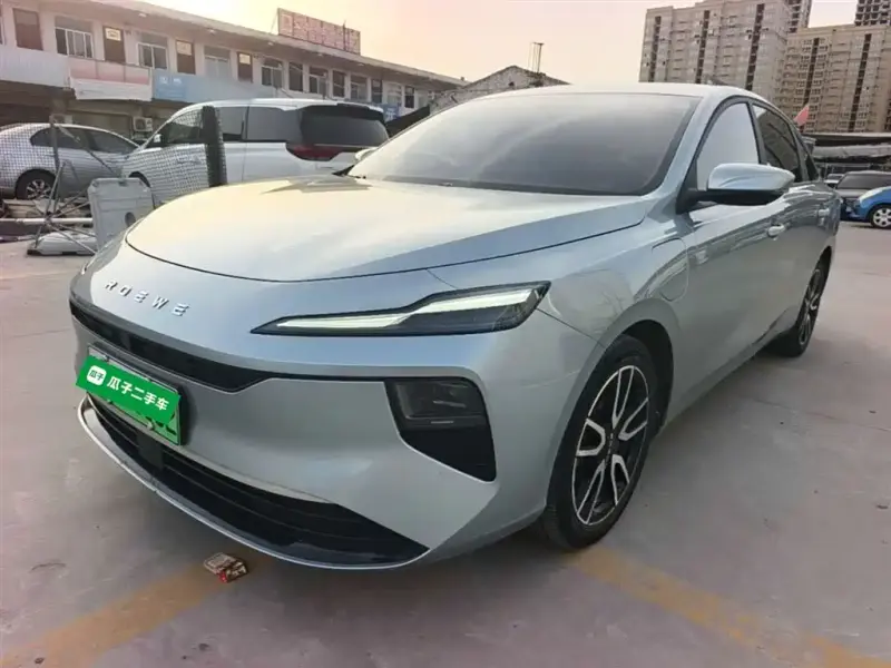 Roewe D6