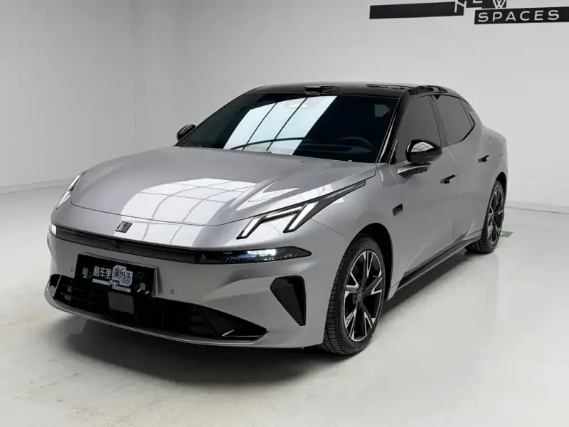 Lynk & Co 07 EM-P