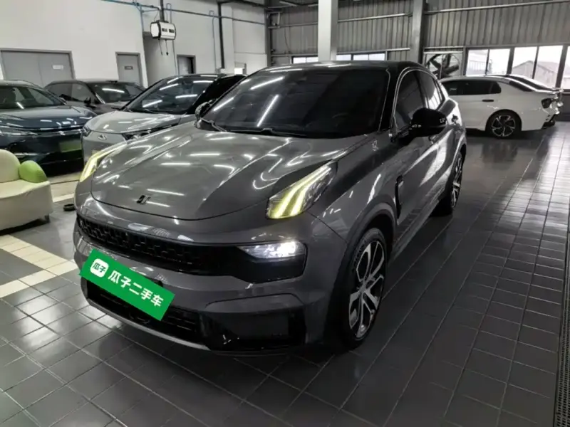 Lynk & Co 05