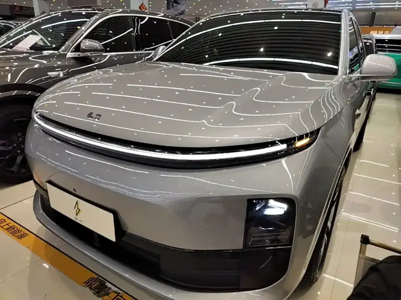 Li Auto L6