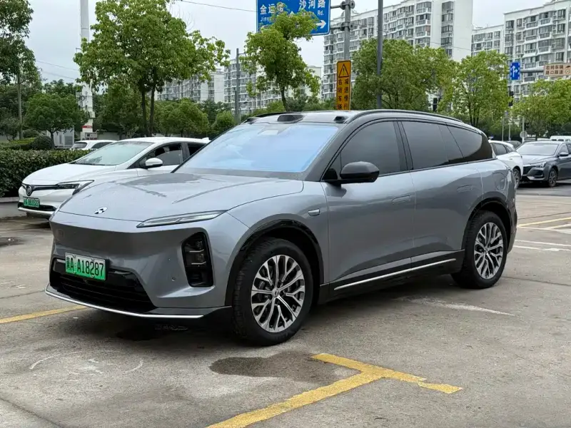 NIO ES6