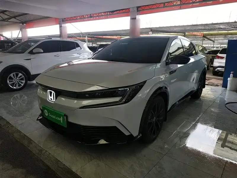 Honda e:NP2