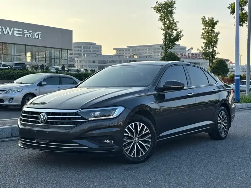 Volkswagen Sagitar