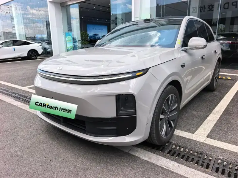 Li Auto L6