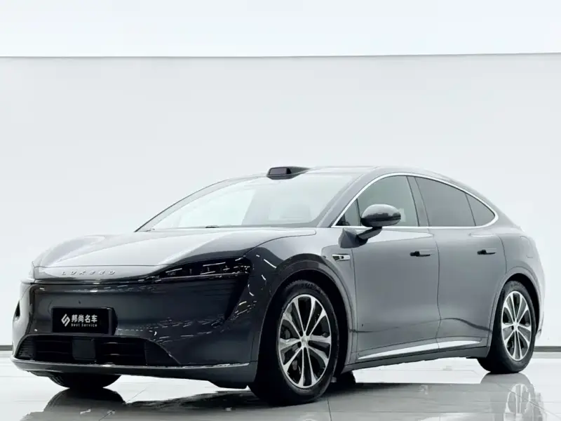 Luxeed Zhijie R7