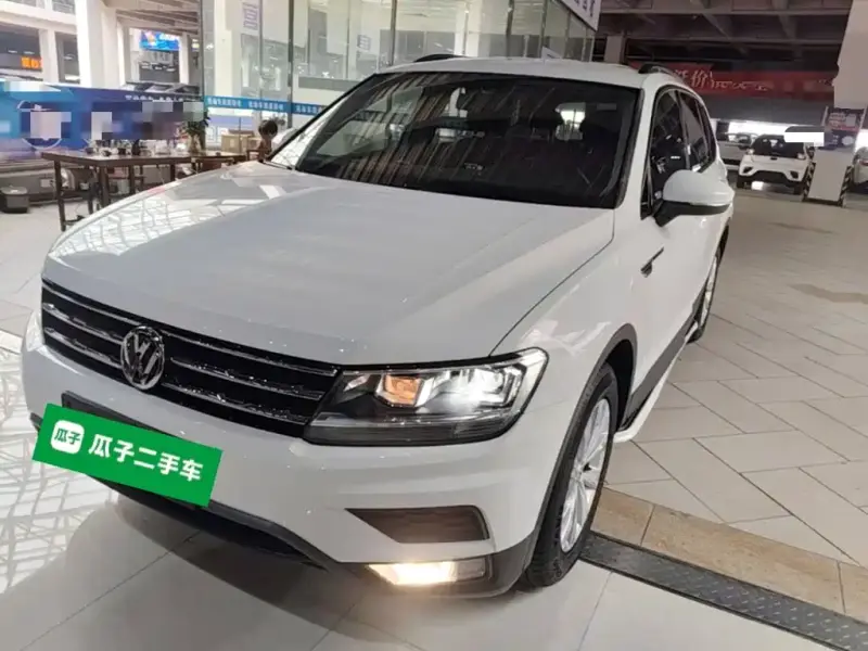 Volkswagen Tiguan L