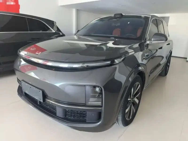 Li Auto L8