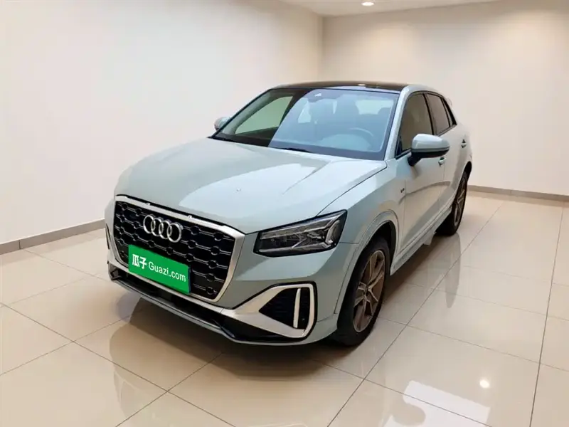 Audi Q2L