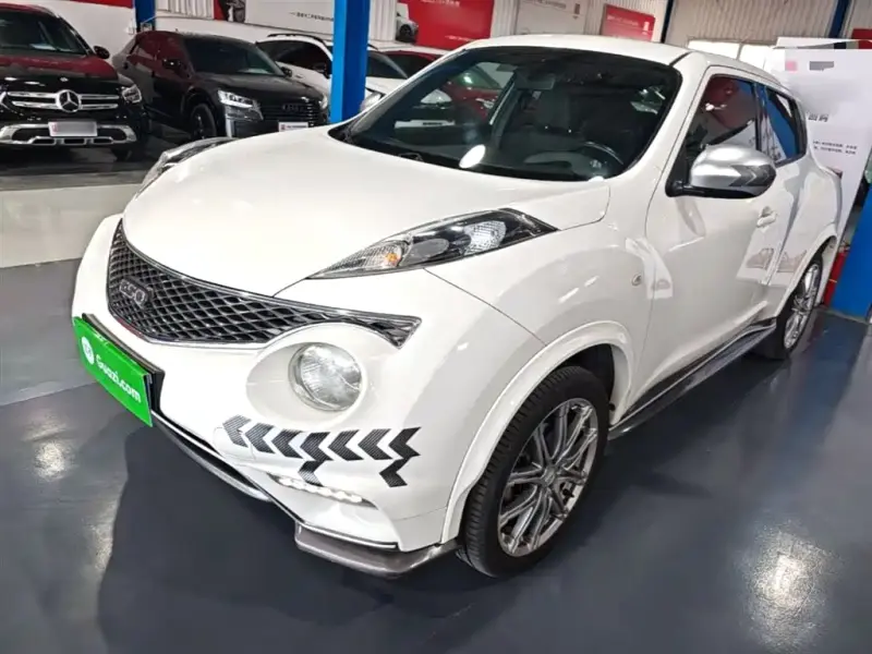 Infiniti ESQ