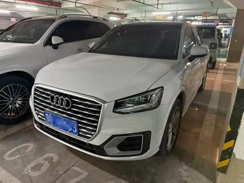 Audi Q2L