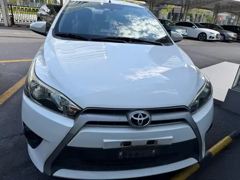 Toyota Yaris L