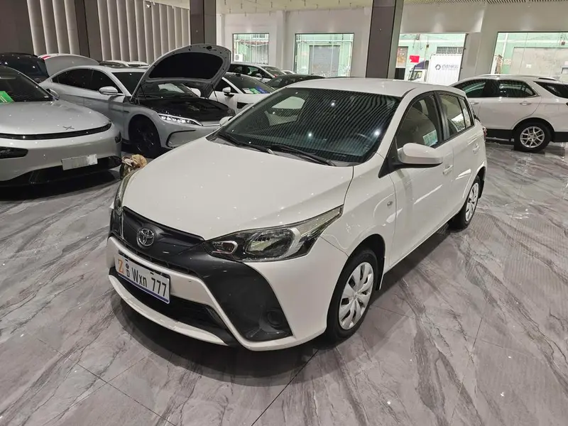 Toyota Yaris L