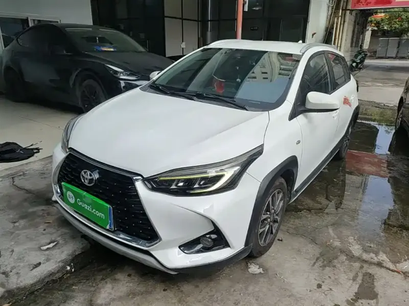 Toyota Yaris L