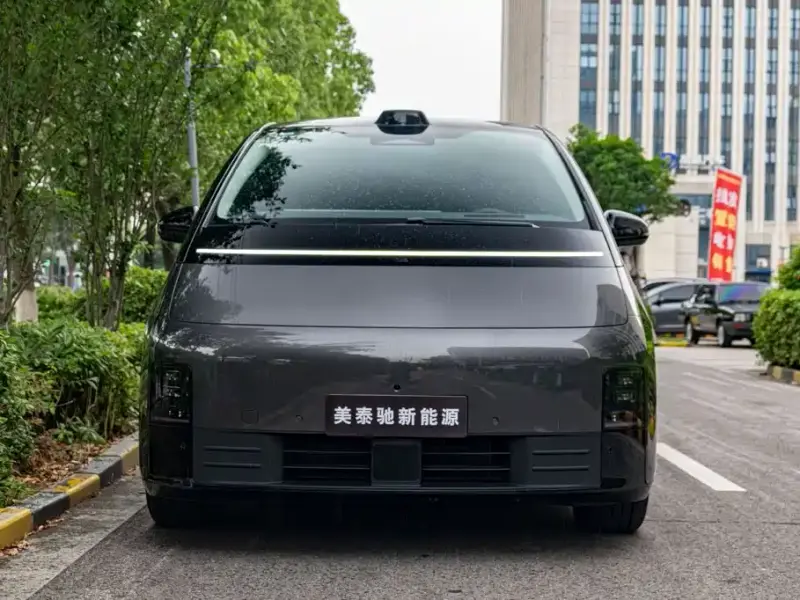 Li Auto MEGA