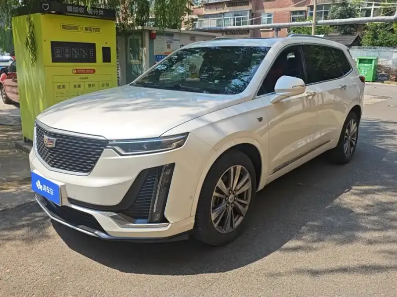 Cadillac XT6