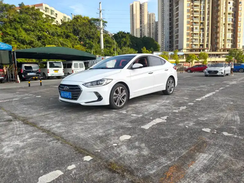 Hyundai Elantra