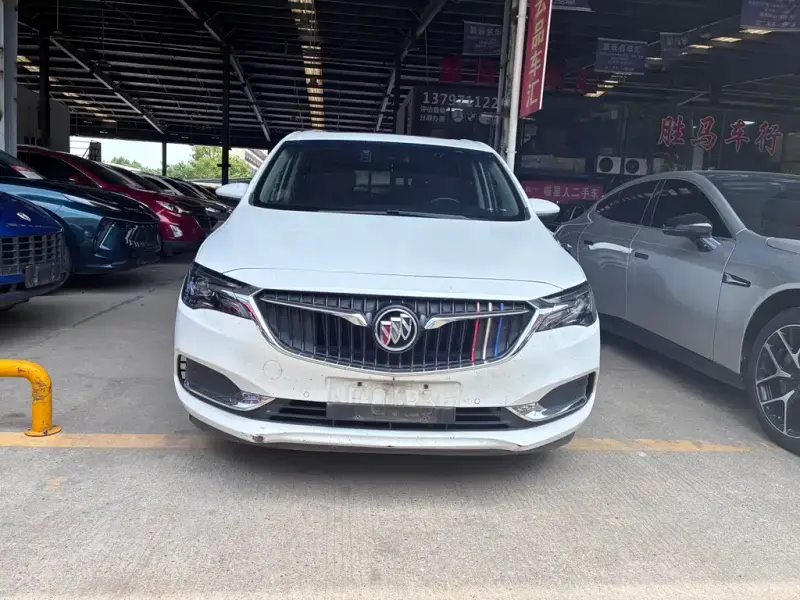 Buick GL6
