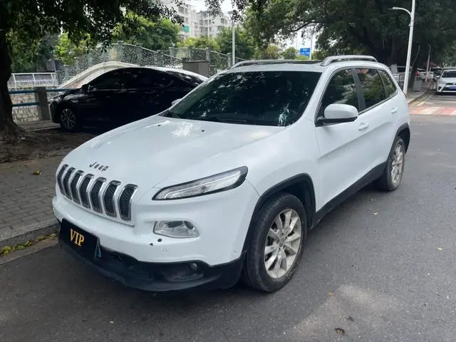 Jeep Cherokee (Import)