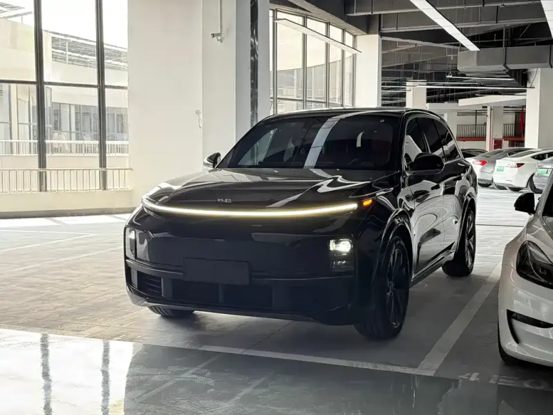 Li Auto L8