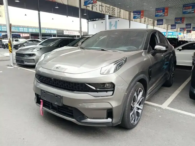 Lynk & Co 05