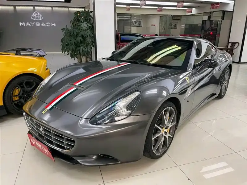 Ferrari California T
