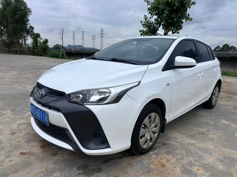 Toyota Yaris L