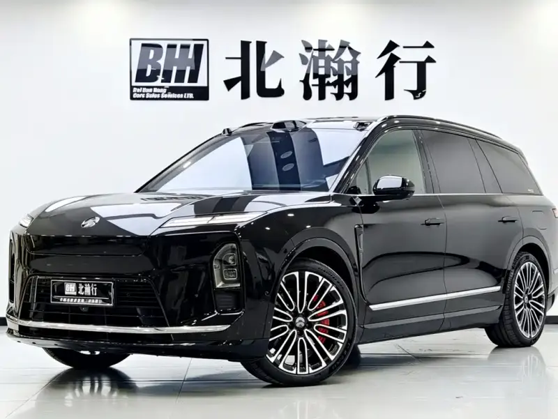 NIO ES8