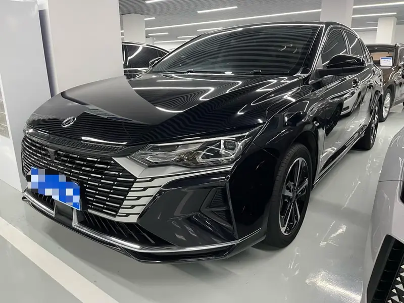 Dongfeng Fengshen Yixuan MAX