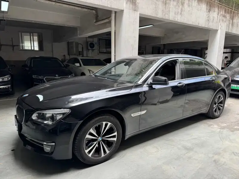 BMW 7-Series