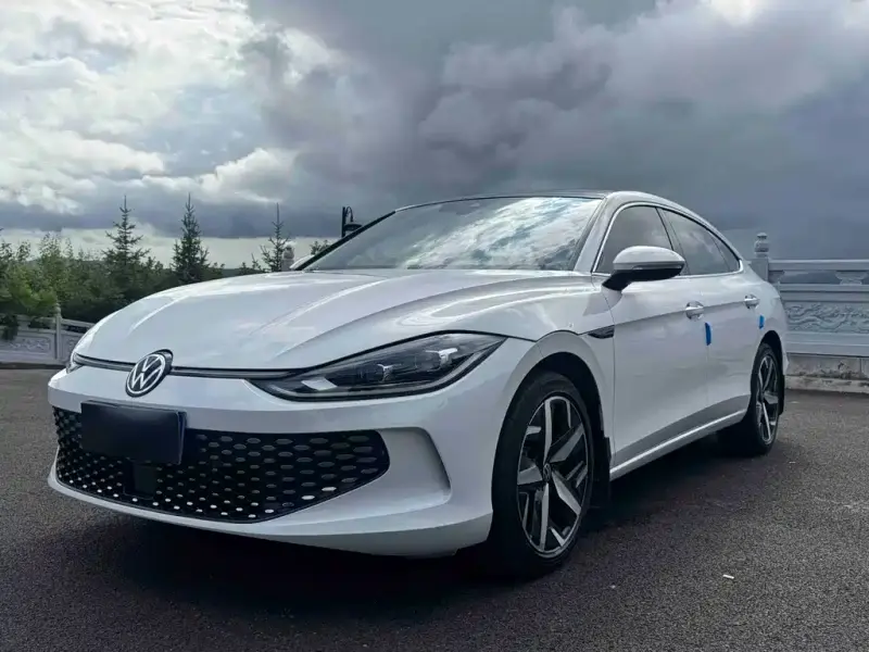 Volkswagen Lamando