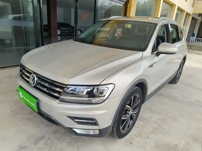 Volkswagen Tiguan L