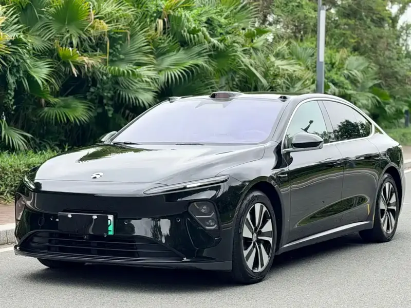 NIO ET7