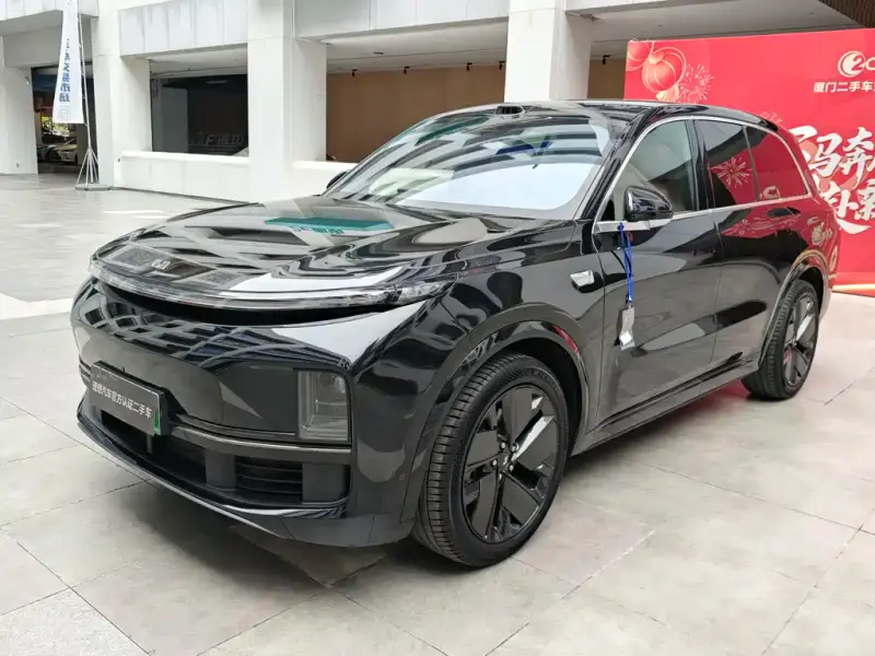 Li Auto L8