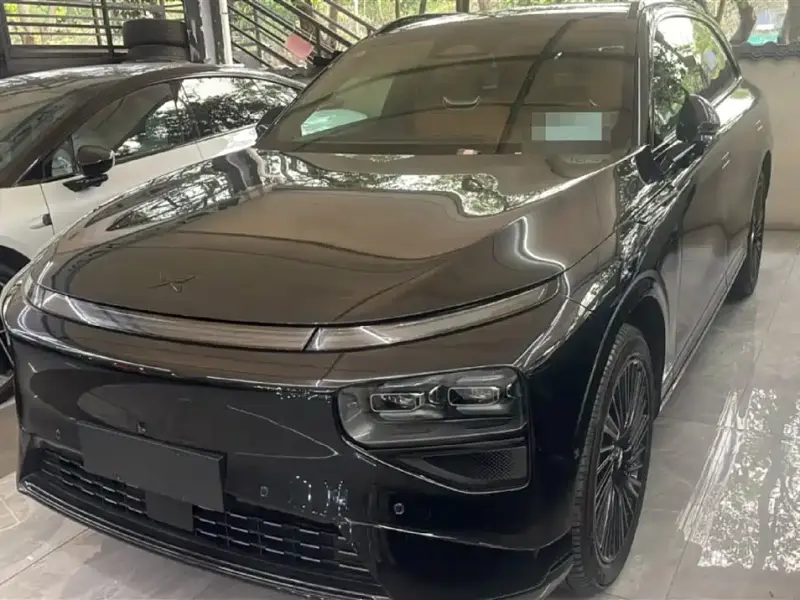 XPeng G9