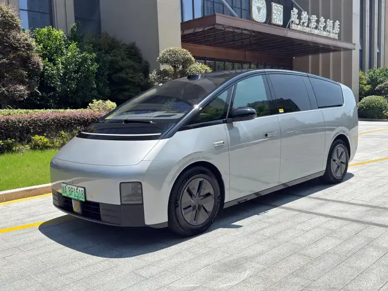 Li Auto MEGA
