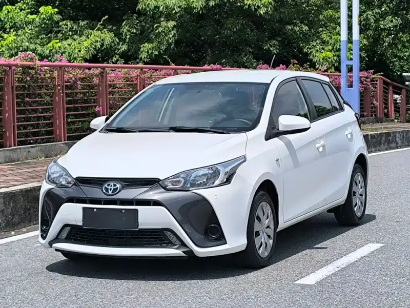 Toyota Yaris L