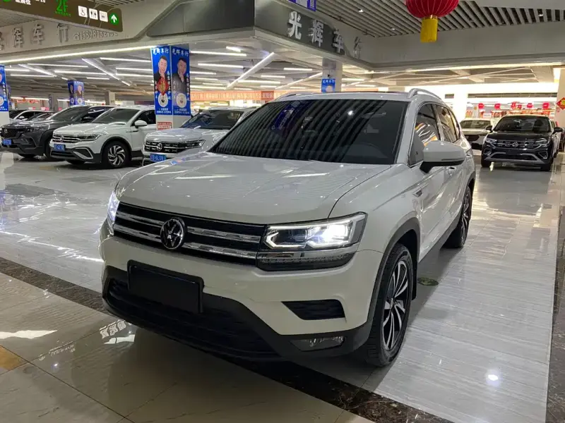 Volkswagen Tharu