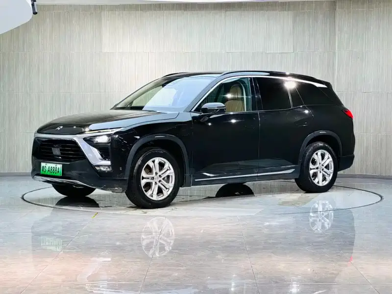 NIO ES8