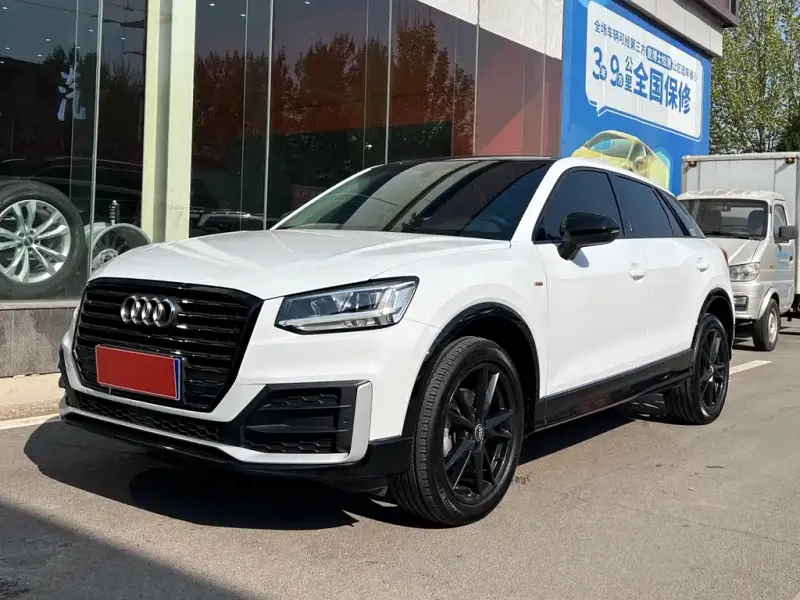 Audi Q2L