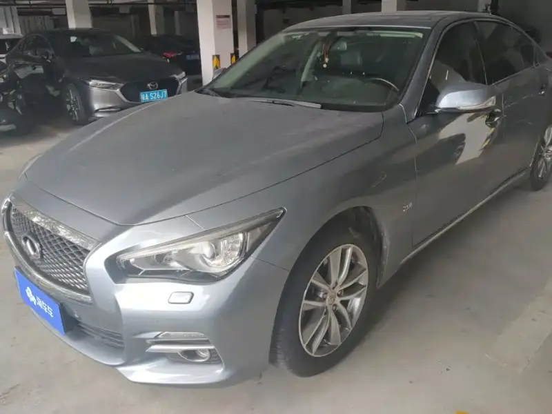 Infiniti Q50L
